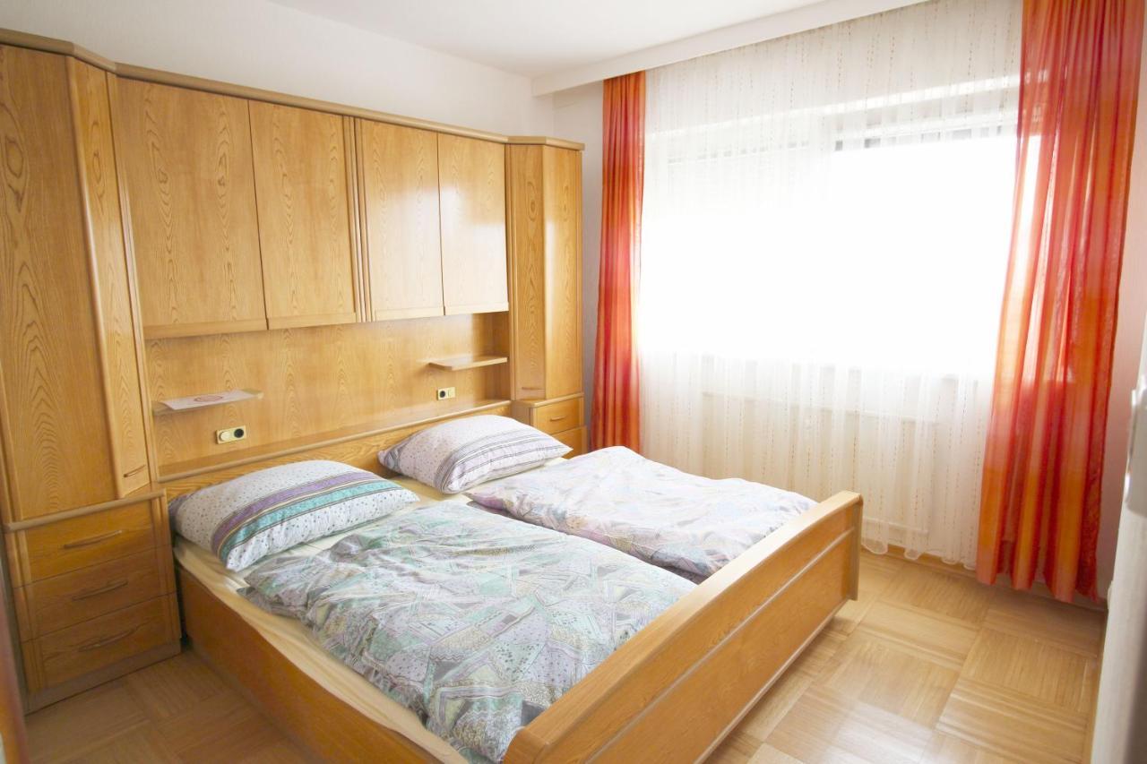 Geraeumige Ferienwohnung Im Zentrum Ζανκτ Πέλτεν Εξωτερικό φωτογραφία