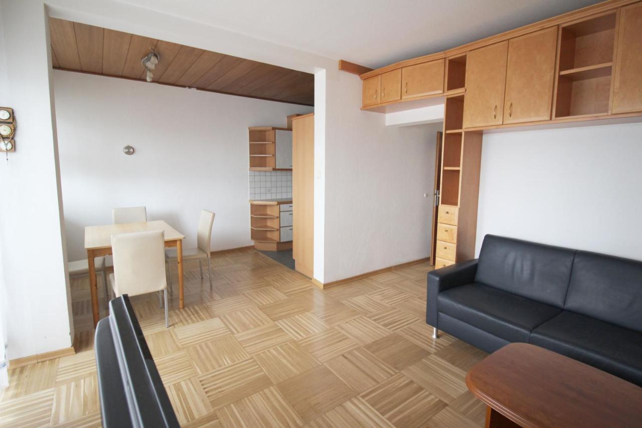 Geraeumige Ferienwohnung Im Zentrum Ζανκτ Πέλτεν Εξωτερικό φωτογραφία
