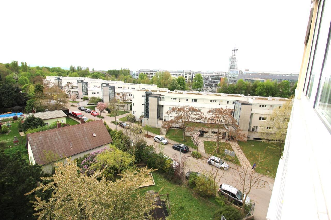 Geraeumige Ferienwohnung Im Zentrum Ζανκτ Πέλτεν Εξωτερικό φωτογραφία